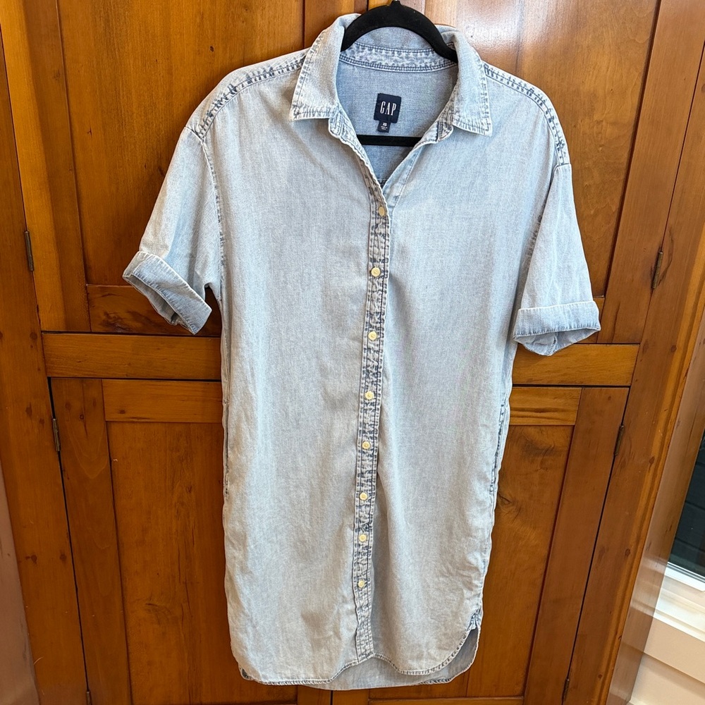 GAP Super Soft Light Wash Button Down Chambray Shirt Dress, XS